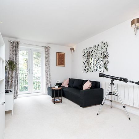 Apartment In Elephant & Castle With Parking لندن المظهر الخارجي الصورة