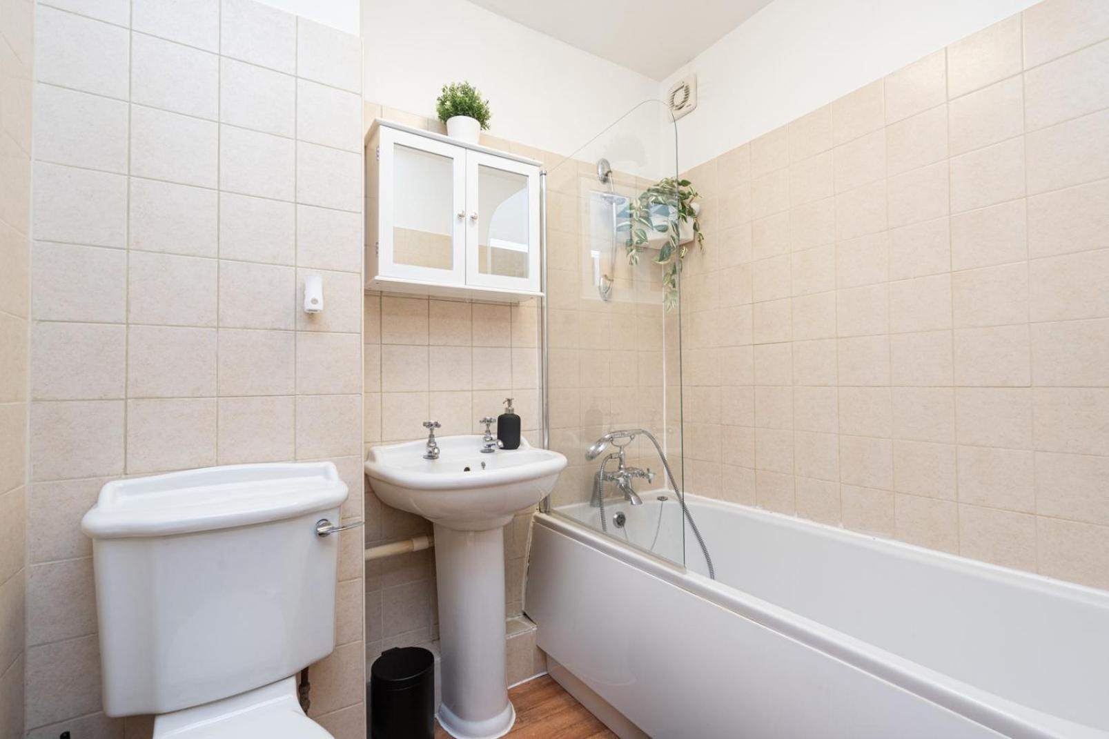 Apartment In Elephant & Castle With Parking لندن المظهر الخارجي الصورة